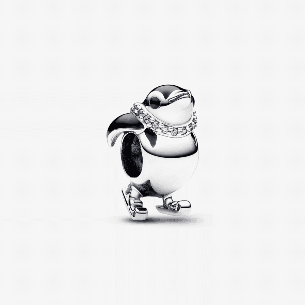 Charm Pandora de plata en forma de pingüino esquiador con detalles brillantes - 792988C01