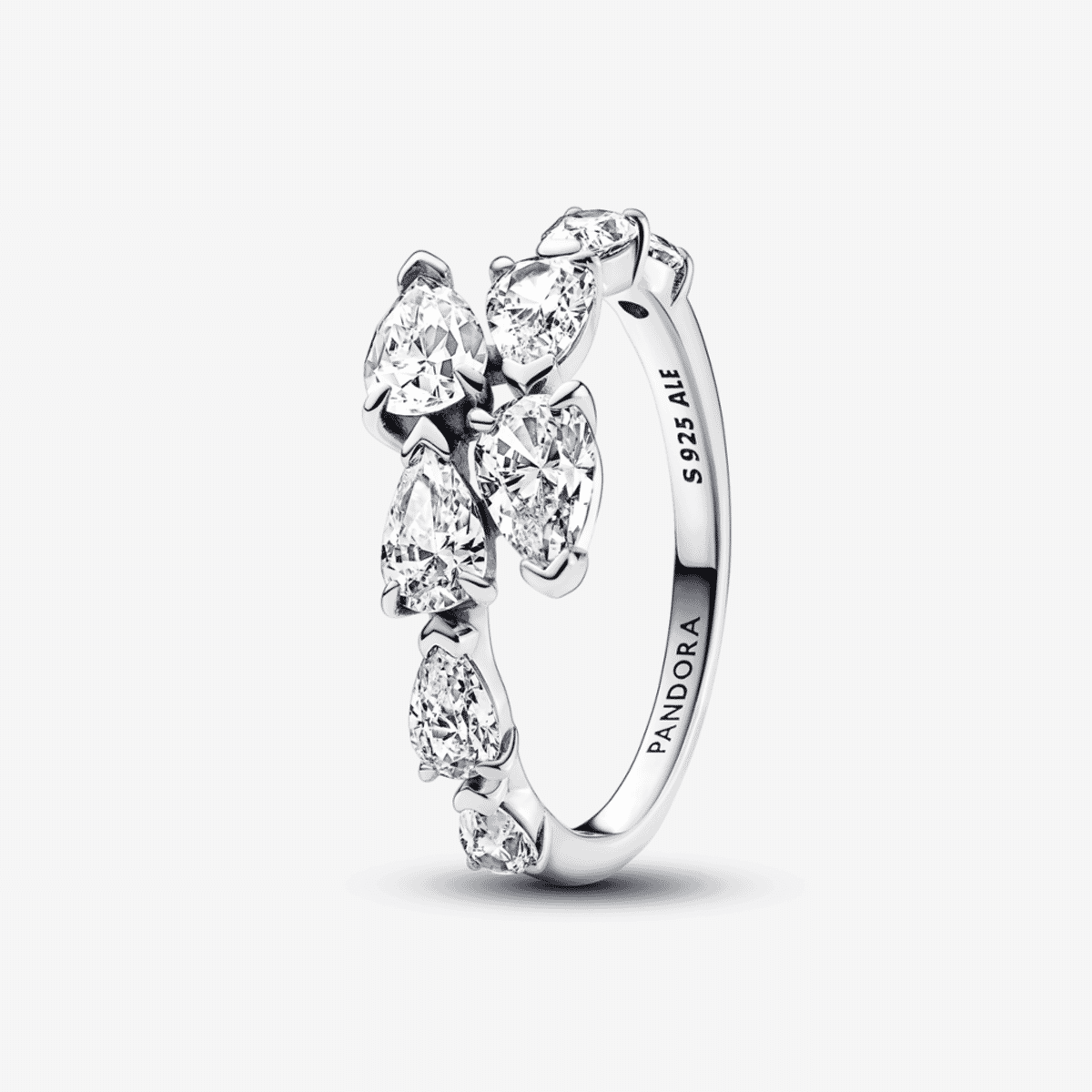 Anillo Pandora Banda Brillante Cruzada en plata con cristales - 193004C01