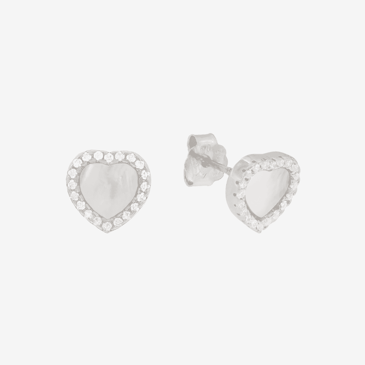 Pendientes B&U Heart White de plata con forma de corazón y contorno de cristales brillantes, vista lateral - CPE0387