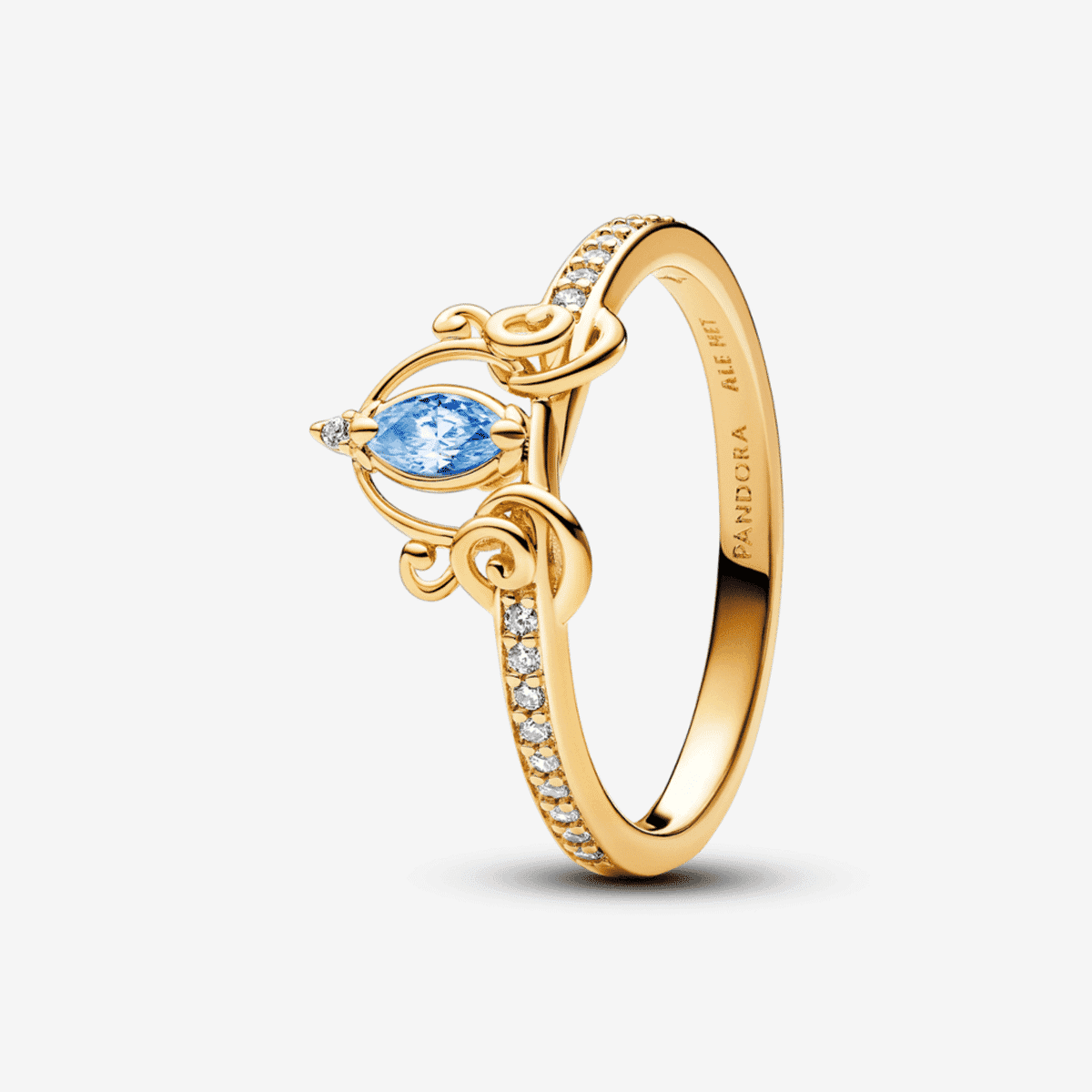 Anillo Pandora Disney chapado en oro con piedra azul y diseño de carroza - 163059C01