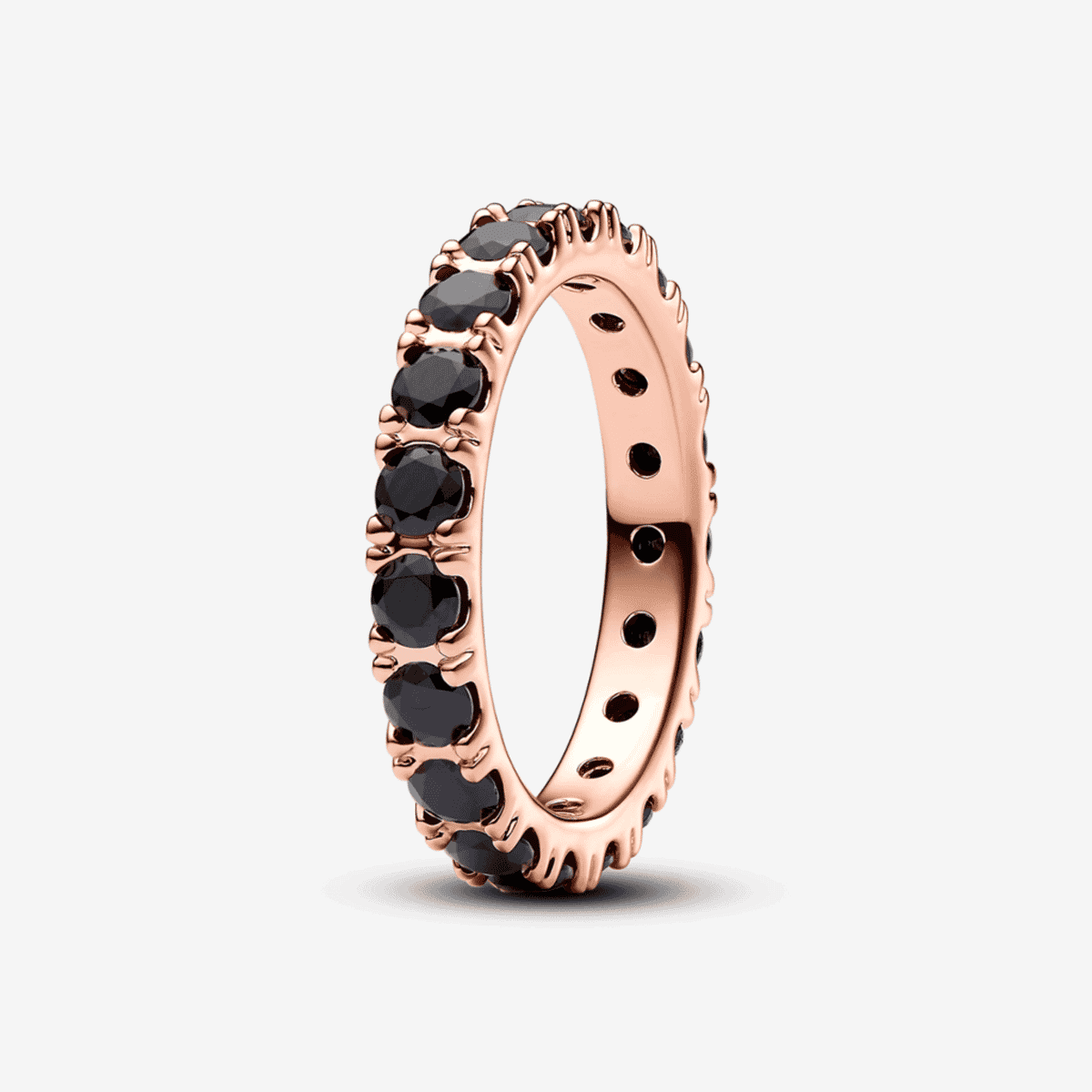 Anillo Pandora Eternity Fila Negra Brillante en oro rosa de 14k con cristales negros - 180050C02