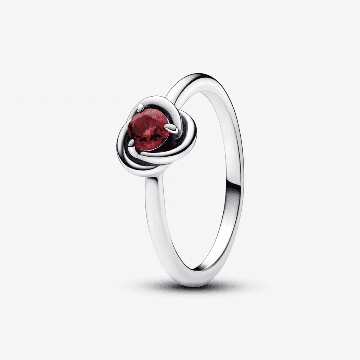 Anillo Pandora Círculo Eternity Rojo Verdadero en plata con cristal rojo en forma de corazón - 192993C07