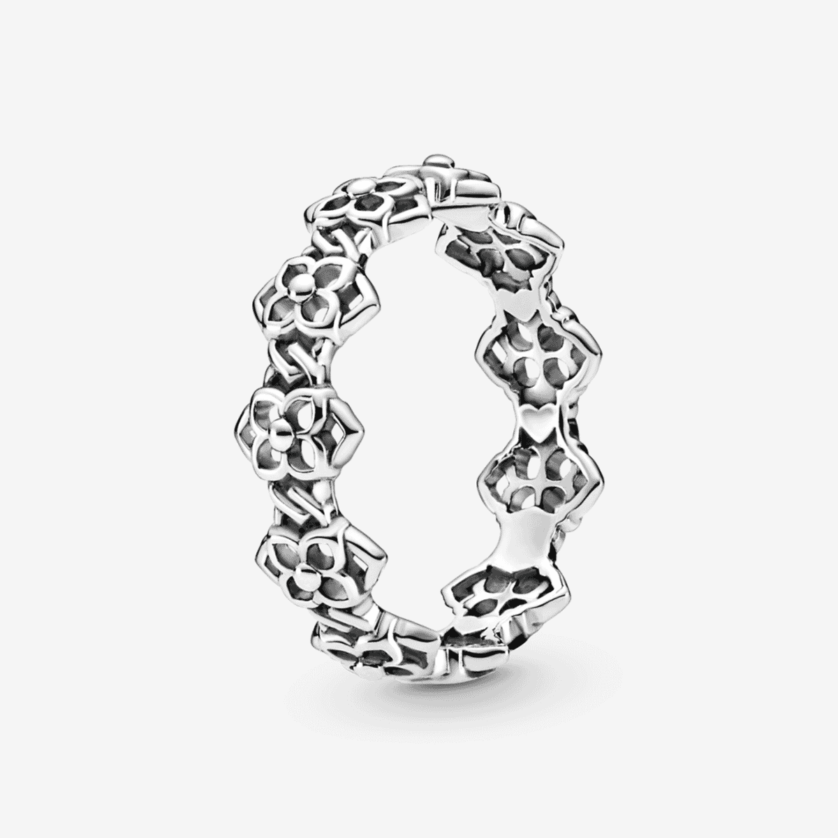 Anillo Pandora Pétalos de Rosa en plata de ley vista frontal - 199401C00