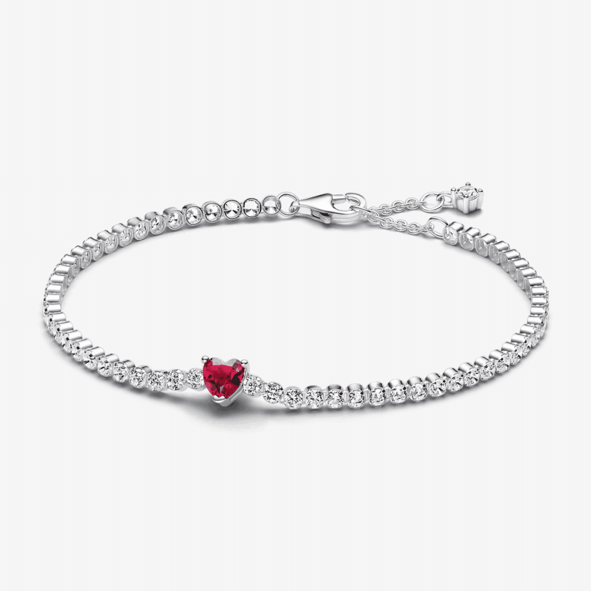 Pulsera Pandora Tenis de plata con corazón rojo brillante y circonitas en vista completa - 590041C02