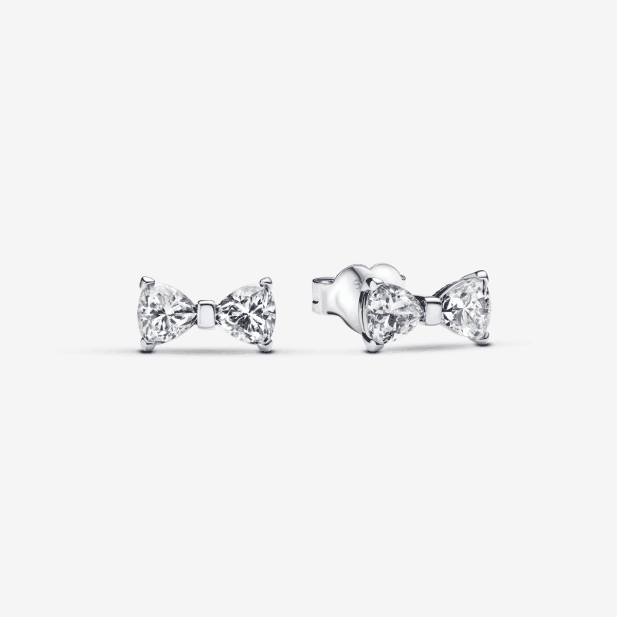 Pendientes Pandora de botón Lazo Pequeño Brillante en plata con circonitas - 293542C01