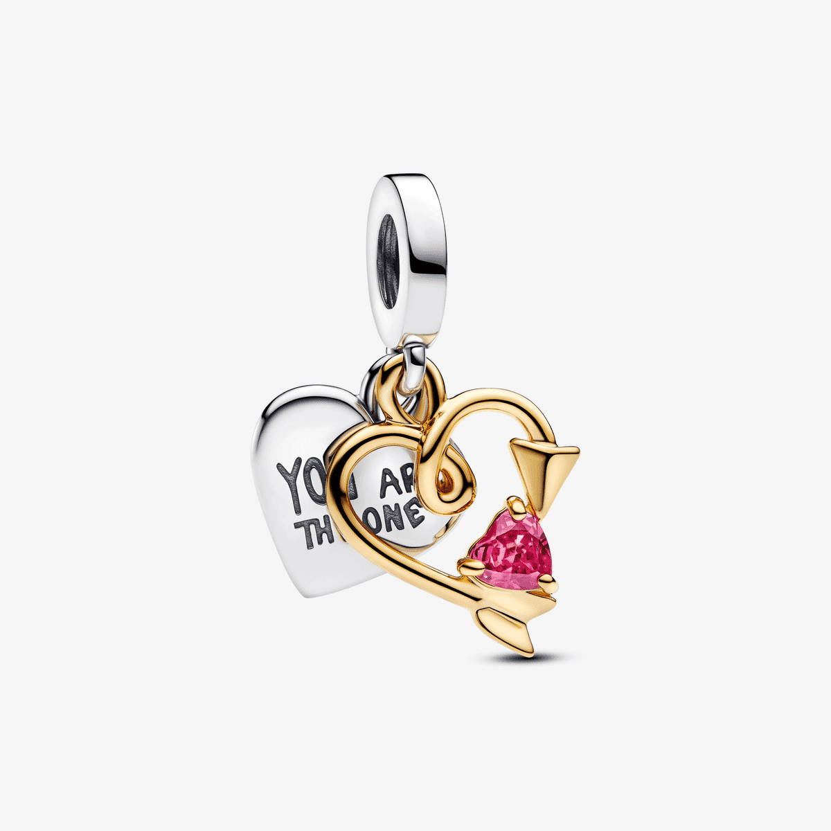 Vista frontal del Charm Colgante Pandora Doble Corazón Grabable y Flecha, en plata de ley y chapado en oro de 14k, con circonita cúbica rosa. - 763622C01