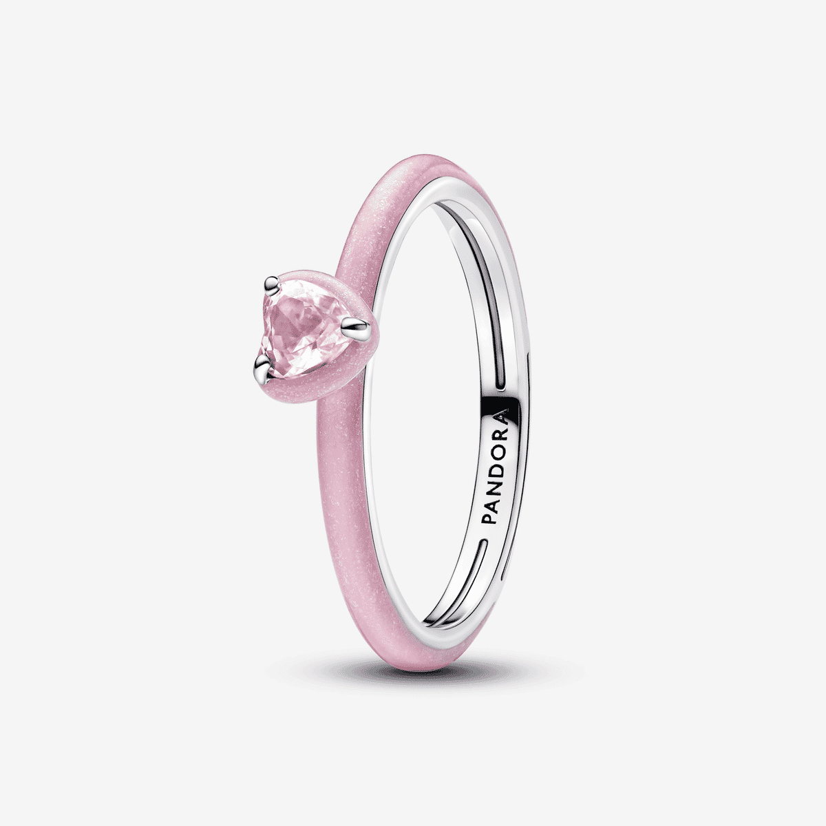 Vista frontal del Anillo Pandora Corazón Chakra Rosa en plata de primera ley con esmalte rosa. - 193088C02