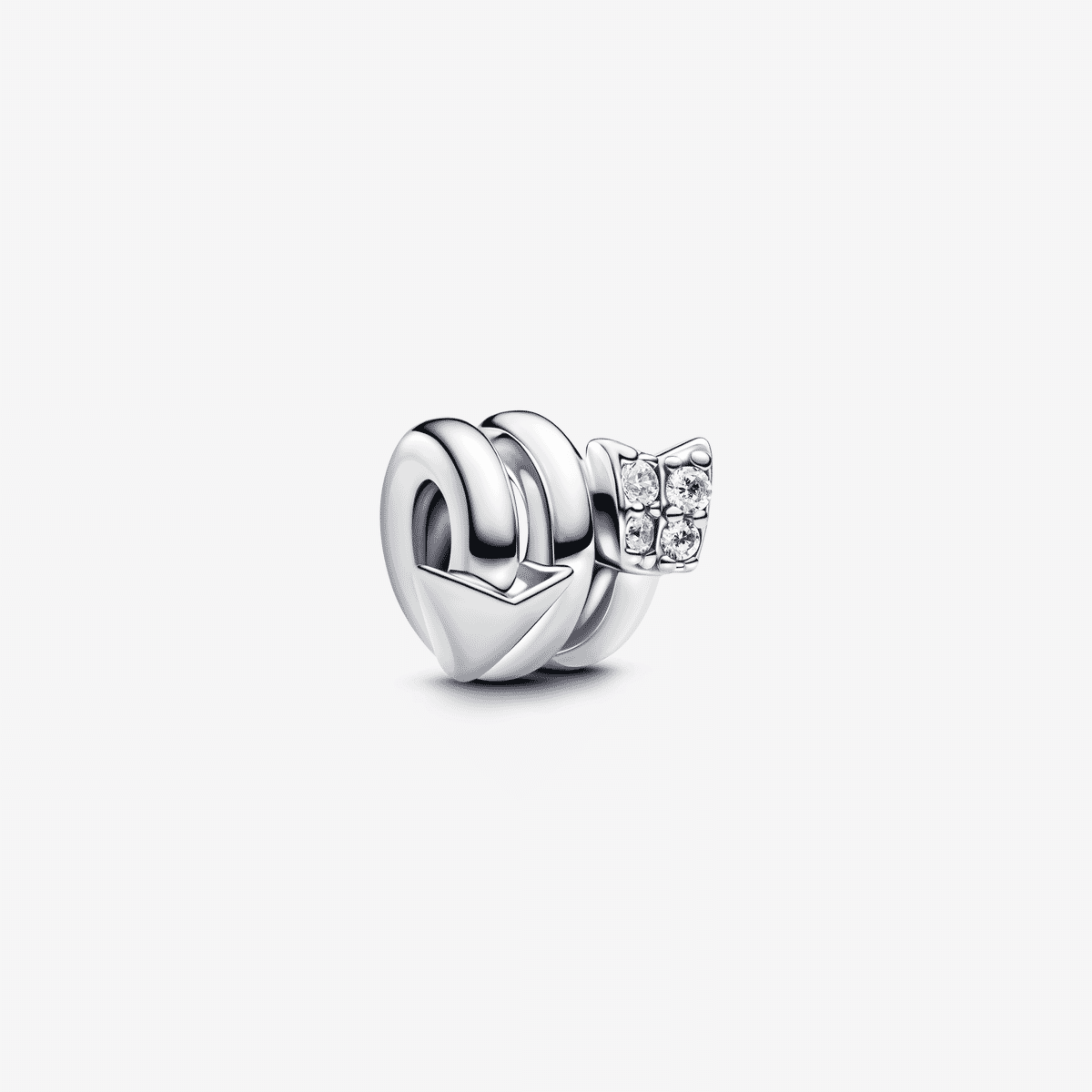 Vista frontal del charm Pandora Flecha Girando en plata de ley con circonitas cúbicas transparentes. - 793665C01