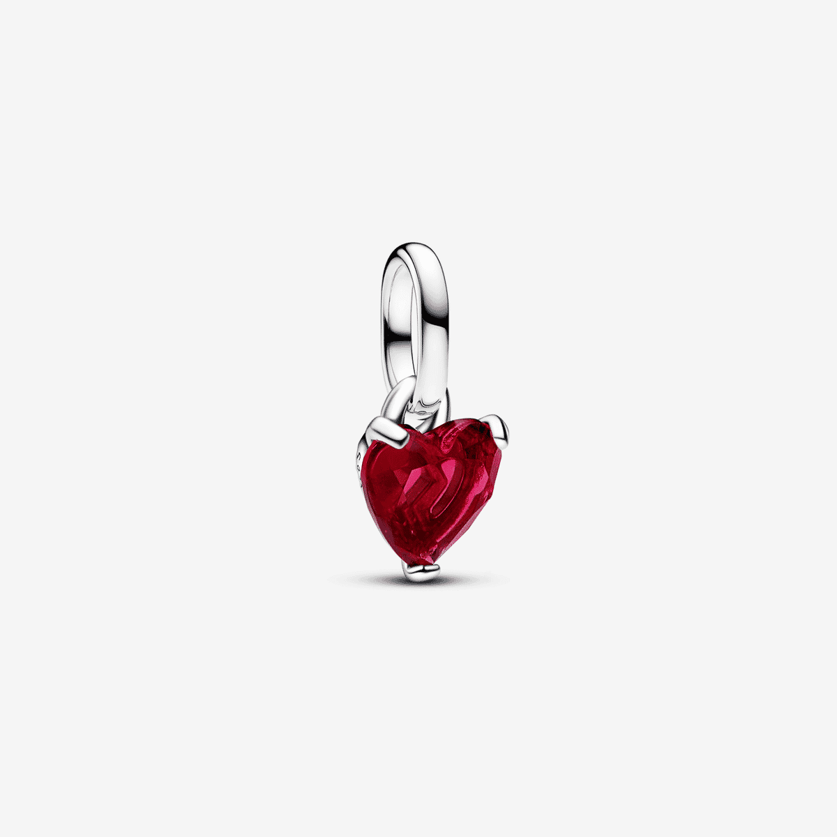 Mini Charm Colgante Corazón Roto con circonita cúbica roja - 793450C01
