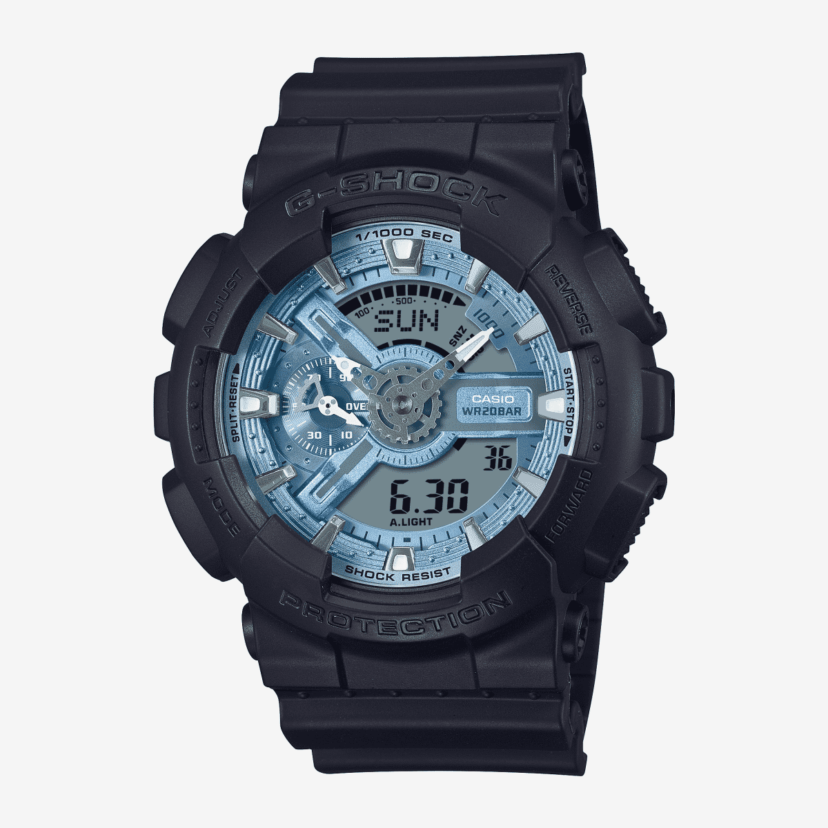 Vista frontal del Reloj Casio G-Shock Classic GA-110CD-1A2ER con brazalete negro y esfera azul Vista frontal del Reloj Casio G-Shock Classic GA-110CD-1A2ER con brazalete negro y esfera azul