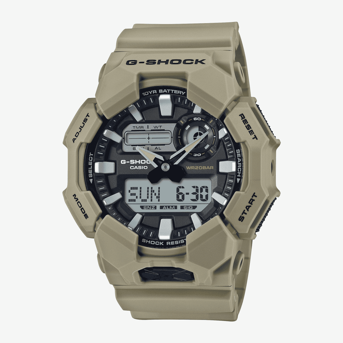 Vista frontal del Reloj Casio G-Shock Classic GA-010-5AER con brazalete color arena y esfera negra