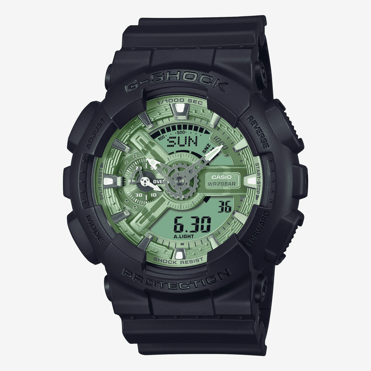 Vista frontal del Reloj Casio G-Shock Classic GA-110CD-1A3ER con brazalete negro y esfera verde Vista frontal del Reloj Casio G-Shock Classic GA-110CD-1A3ER con brazalete negro y esfera verde