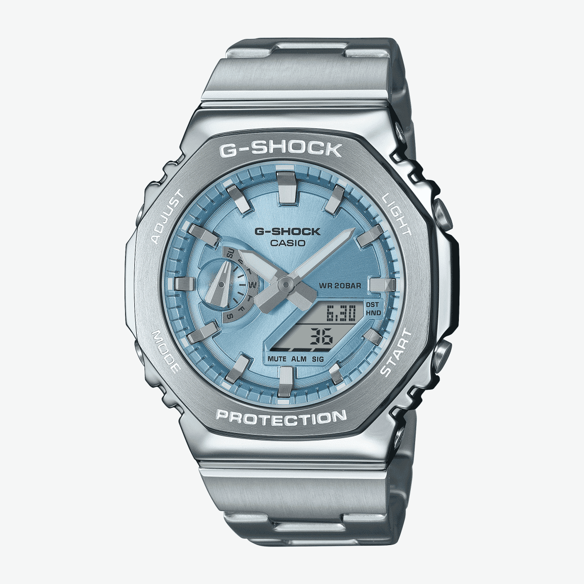 Vista frontal del Reloj Casio G-Shock Classic GM-2110D-2AER con brazalete de acero y esfera azul Vista frontal del Reloj Casio G-Shock Classic GM-2110D-2AER con brazalete de acero y esfera azul