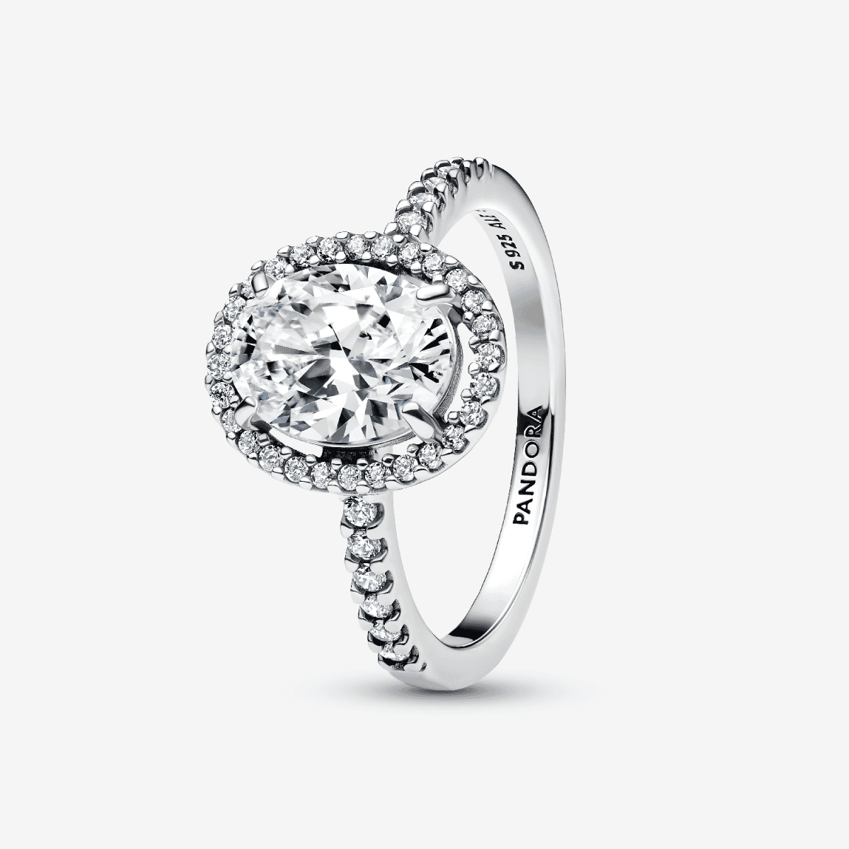 Anillo Halo Ovalado Brillante Pandora en plata de ley con circonita cúbica transparente vista frontal - 193777C01