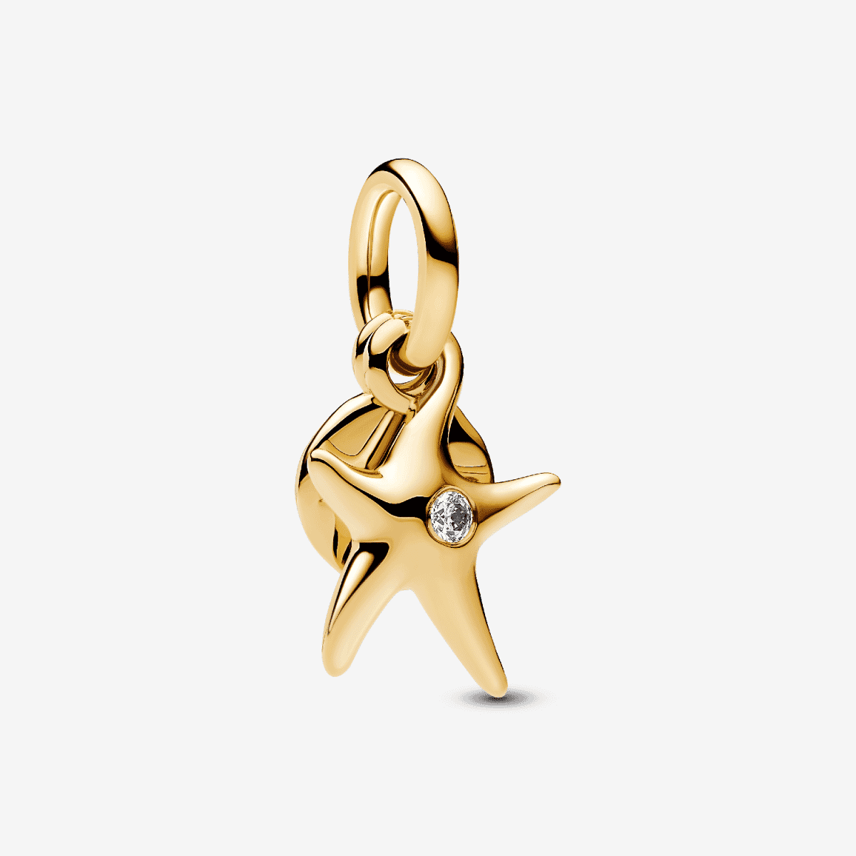 Vista frontal del Charm Colgante Doble Estrella de Mar con chapado en oro y circonita cúbica transparente - 763892C01 Vista frontal del Charm Colgante Doble Estrella de Mar con chapado en oro y circonita cúbica transparente - 763892C01