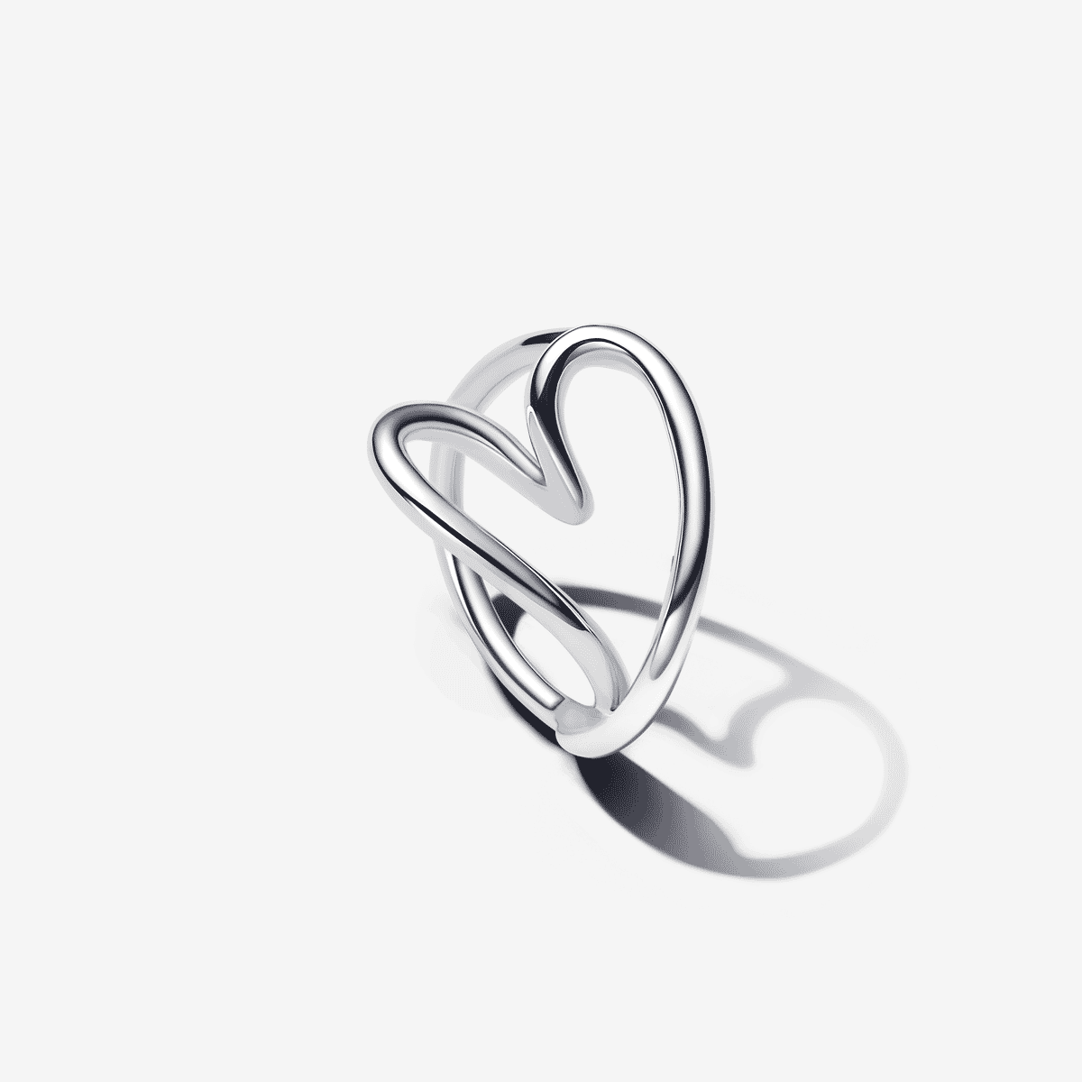 Anillo Corazón Forma Orgánica Pandora en plata de primera ley vista de cerca - 193288C00