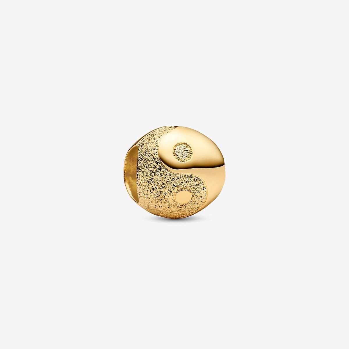 Charm Mini Yin y Yang Textura con chapado en oro vista frontal - 764045C00