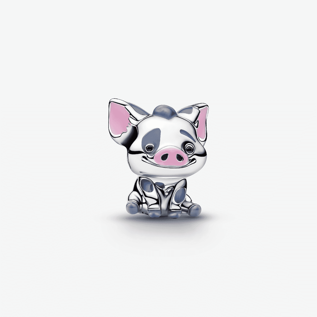 Vista frontal del Charm Cerdo Pua de Vaiana de Disney en plata de ley con esmalte rosa - 793843C01
