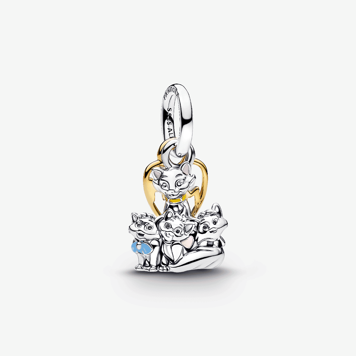 Vista frontal del Charm Colgante Pandora Duquesa y Gatitos de Los Aristogatos de Disney en plata de ley y chapado en oro con detalles en esmalte rosa y azul - 764465C01