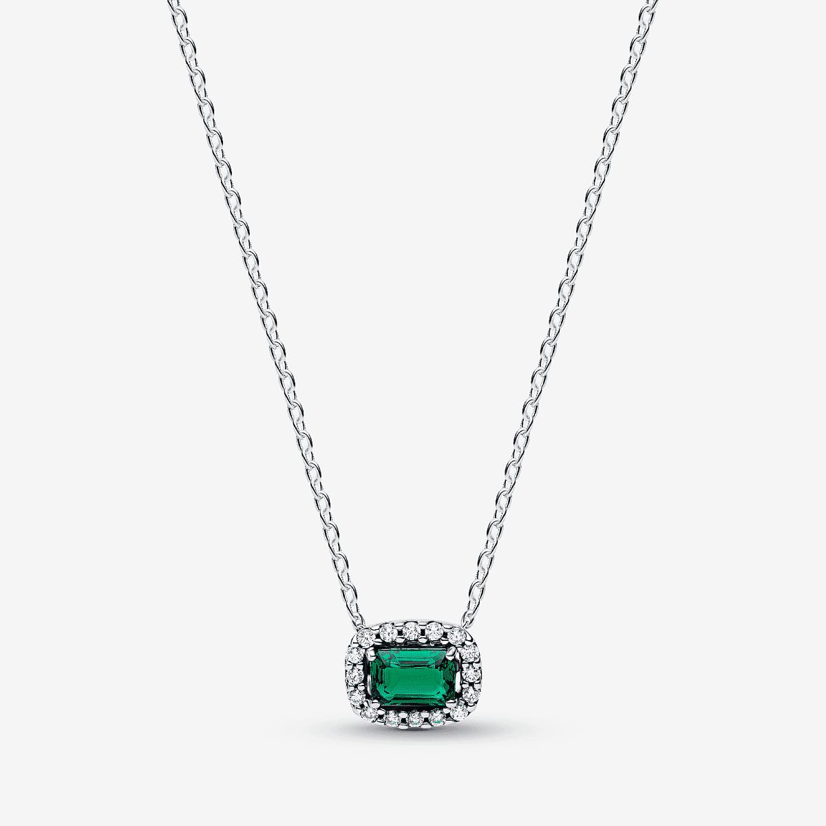 Vista frontal del Collar Pandora Halo Rectangular Verde Brillante en plata de ley y color verde - 394503C01