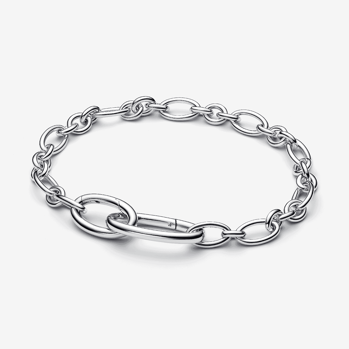 Vista frontal de la Pulsera Pandora de Cadena de Eslabones Link Ovalado que se abre en plata de ley color plateado - 594678C00