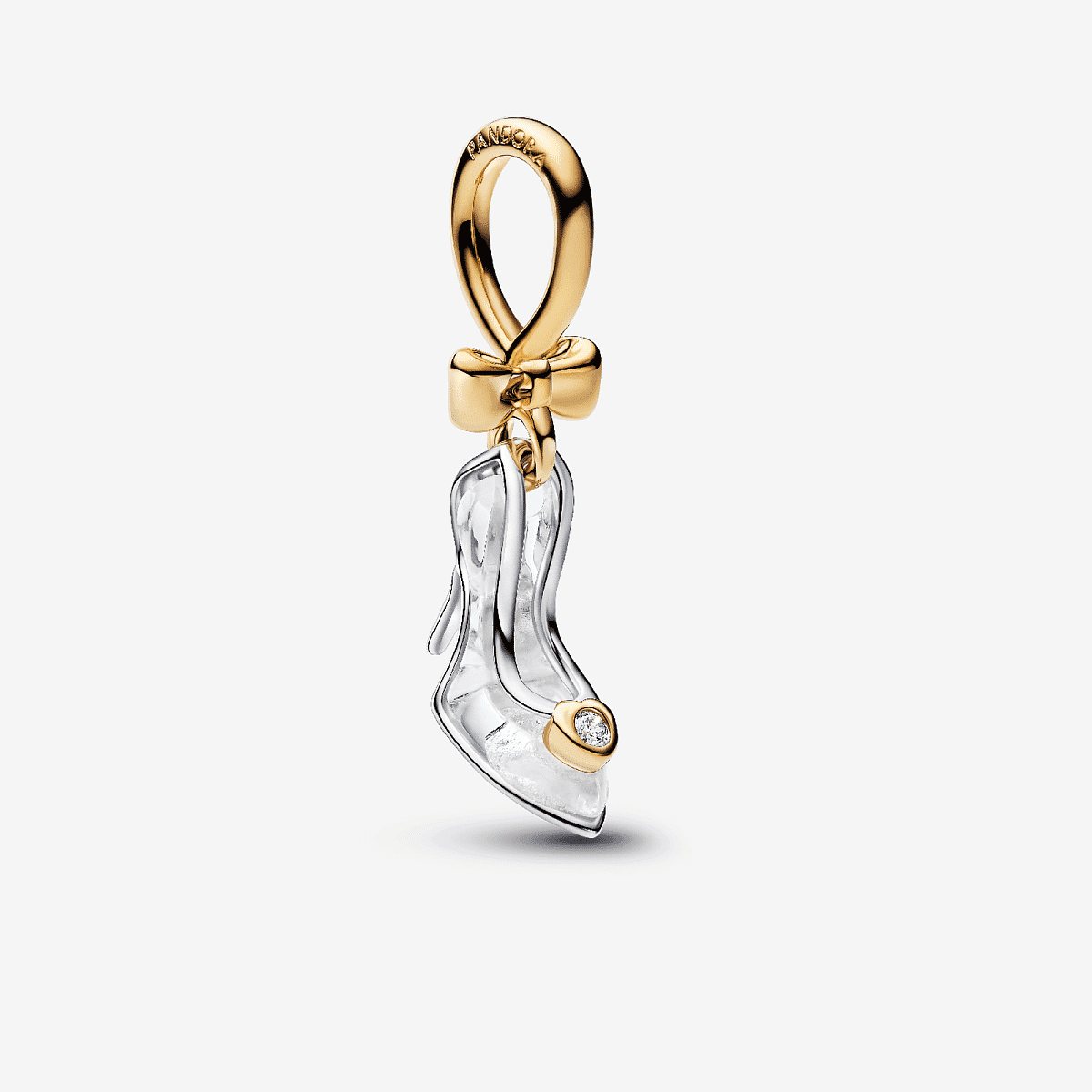 Vista frontal del Charm Colgante Pandora Zapato de La Cenicienta de Disney en plata de ley y chapado en oro - 764327C01