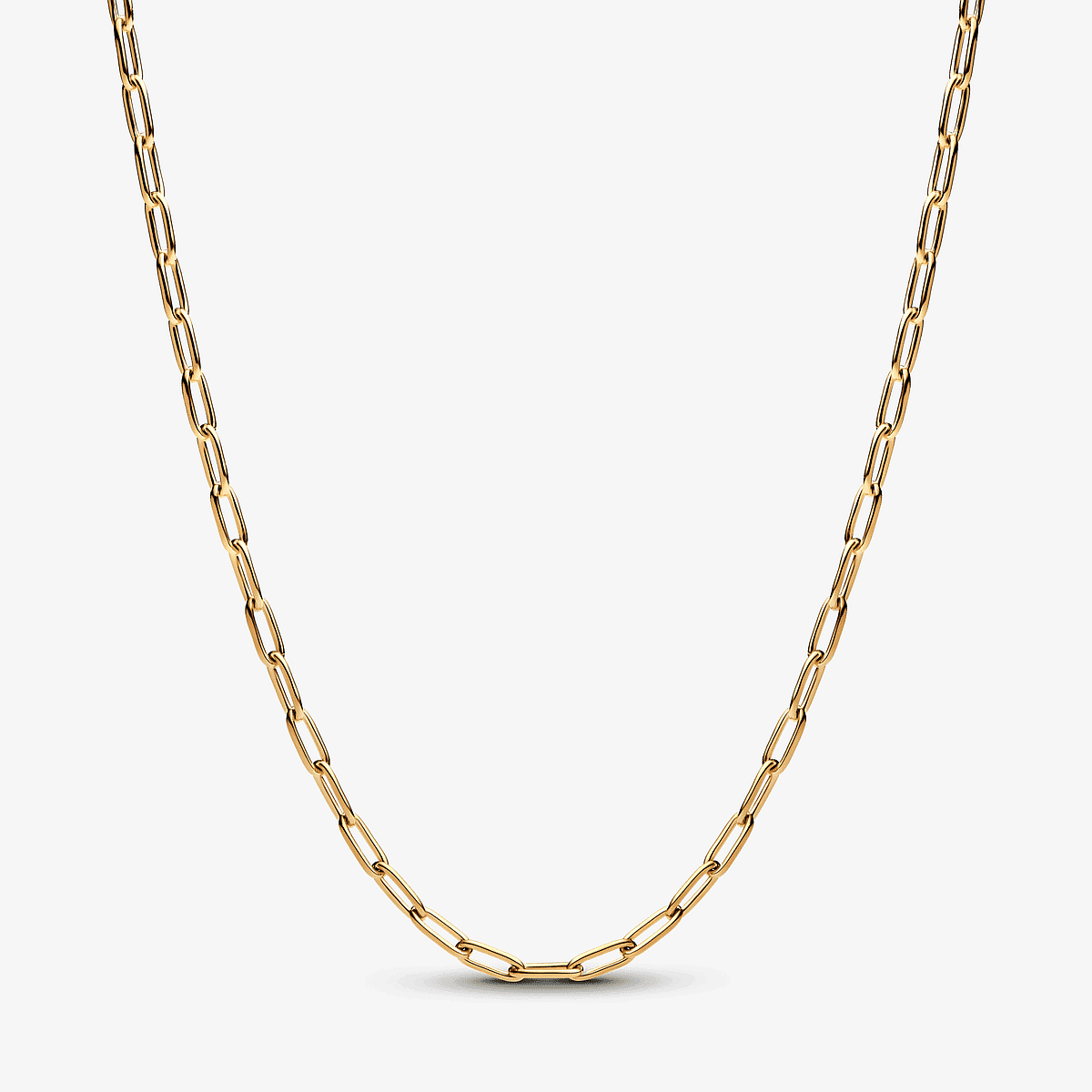 Vista frontal del Collar Pandora ME Eslabones Link Alargados en color dorado y chapado en oro - 363416C00