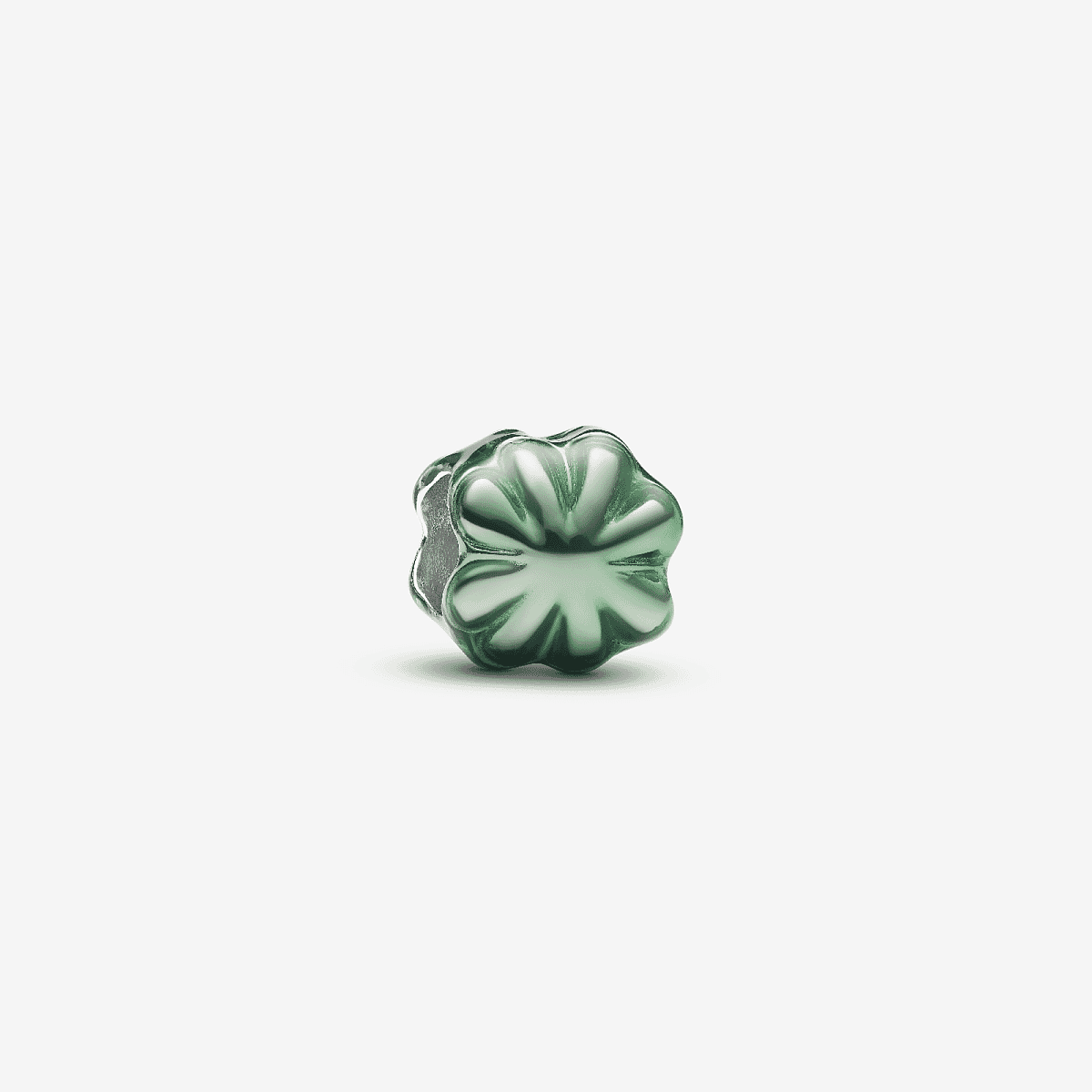Charm Mini Trébol Verde en plata de ley y esmalte verde vista frontal - 794817C01