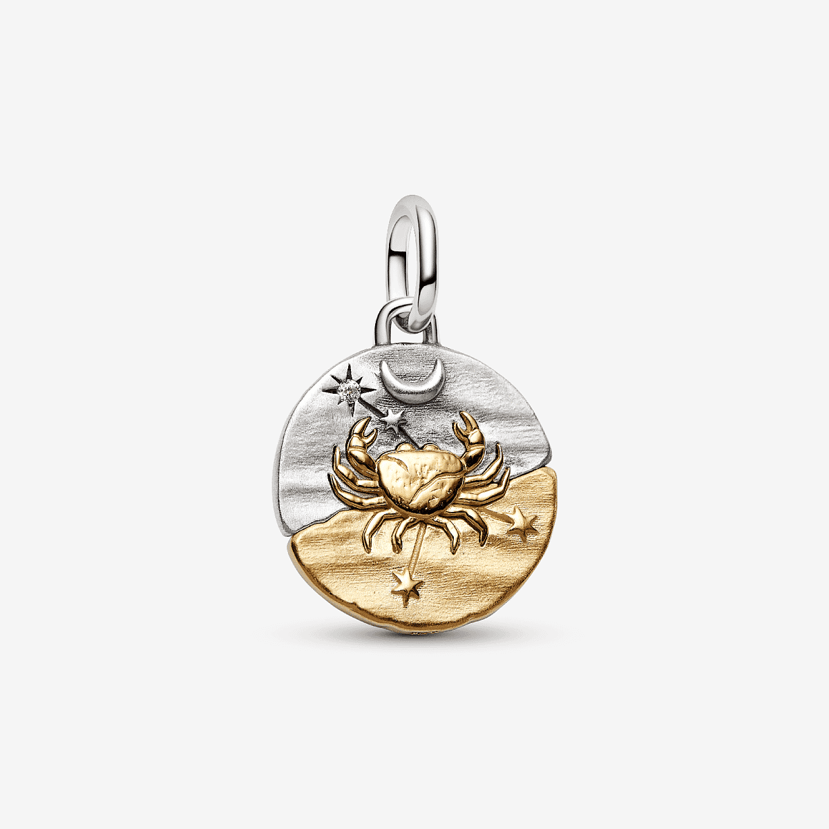 Charm Medallón Zodíaco Cáncer de plata de primera ley y chapado en oro de 14k con circonita transparente vista frontal - 764984C01