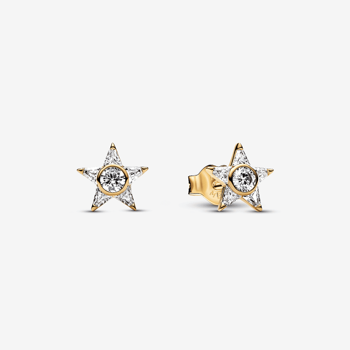 Pendientes de Botón Pandora Estrella Brillante con chapado en oro y circonitas transparentes en vista frontal - 265089C01