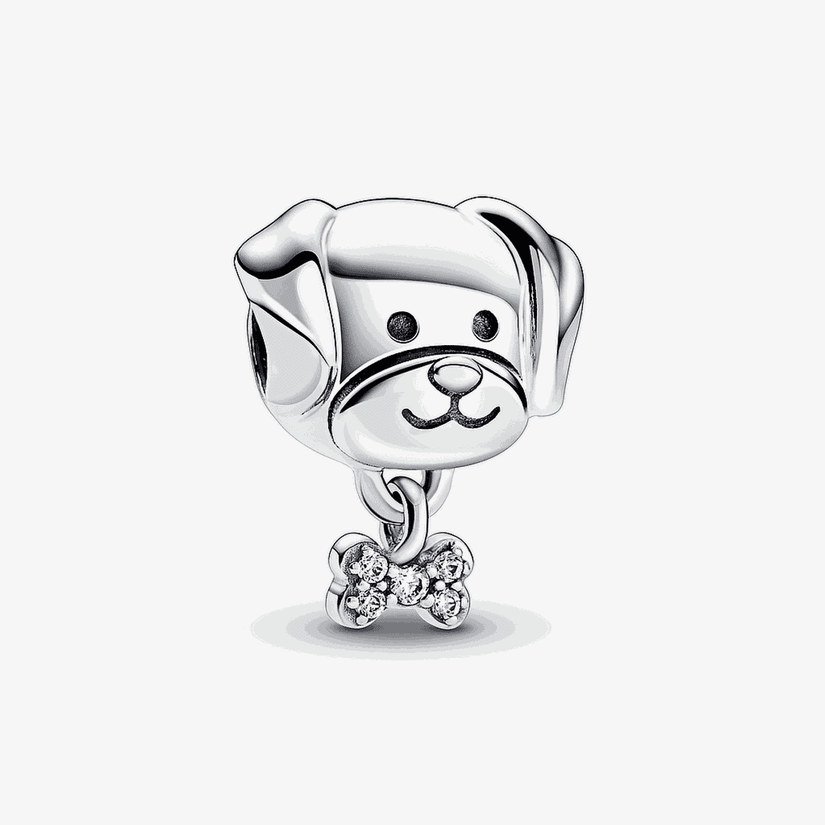 Vista frontal del charm Pandora Mascota Perro y Hueso en plata con hueso brillante colgante - 792254C01