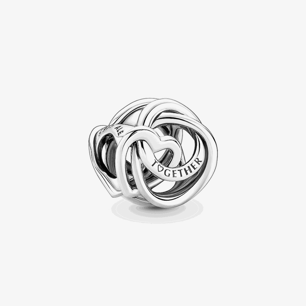 Charm Pandora en plata de ley con diseño de círculos entrelazados y grabado Together - 791507C00