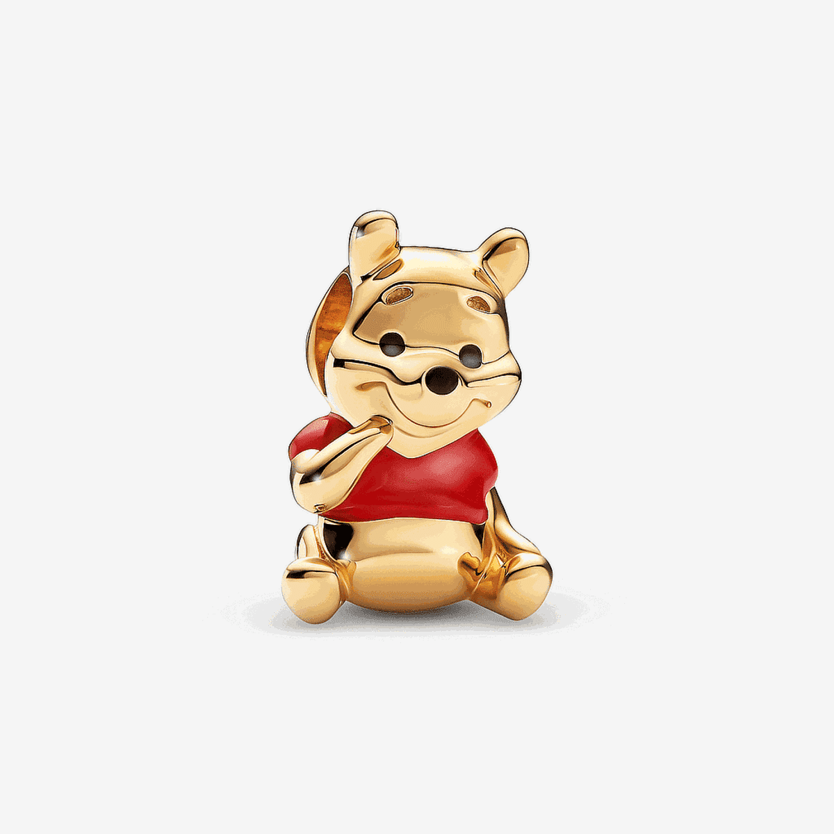 Charm Pandora chapado en oro de Winnie the Pooh con detalles en rojo - 762212C01