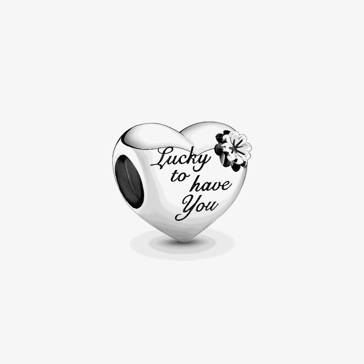 Charm Pandora de corazón en plata de ley con inscripción 'Lucky to have you' y detalle floral - 799364C00