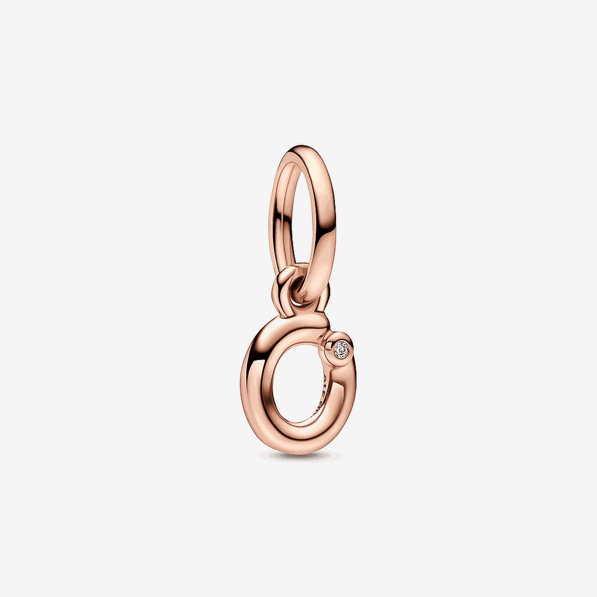 Charm colgante Pandora letra 'o' minúscula en oro rosa - 782468C01