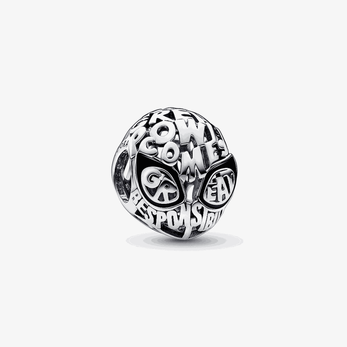 Charm Pandora en plata de ley con diseño de máscara Spider-Man de Marvel - 792351C01