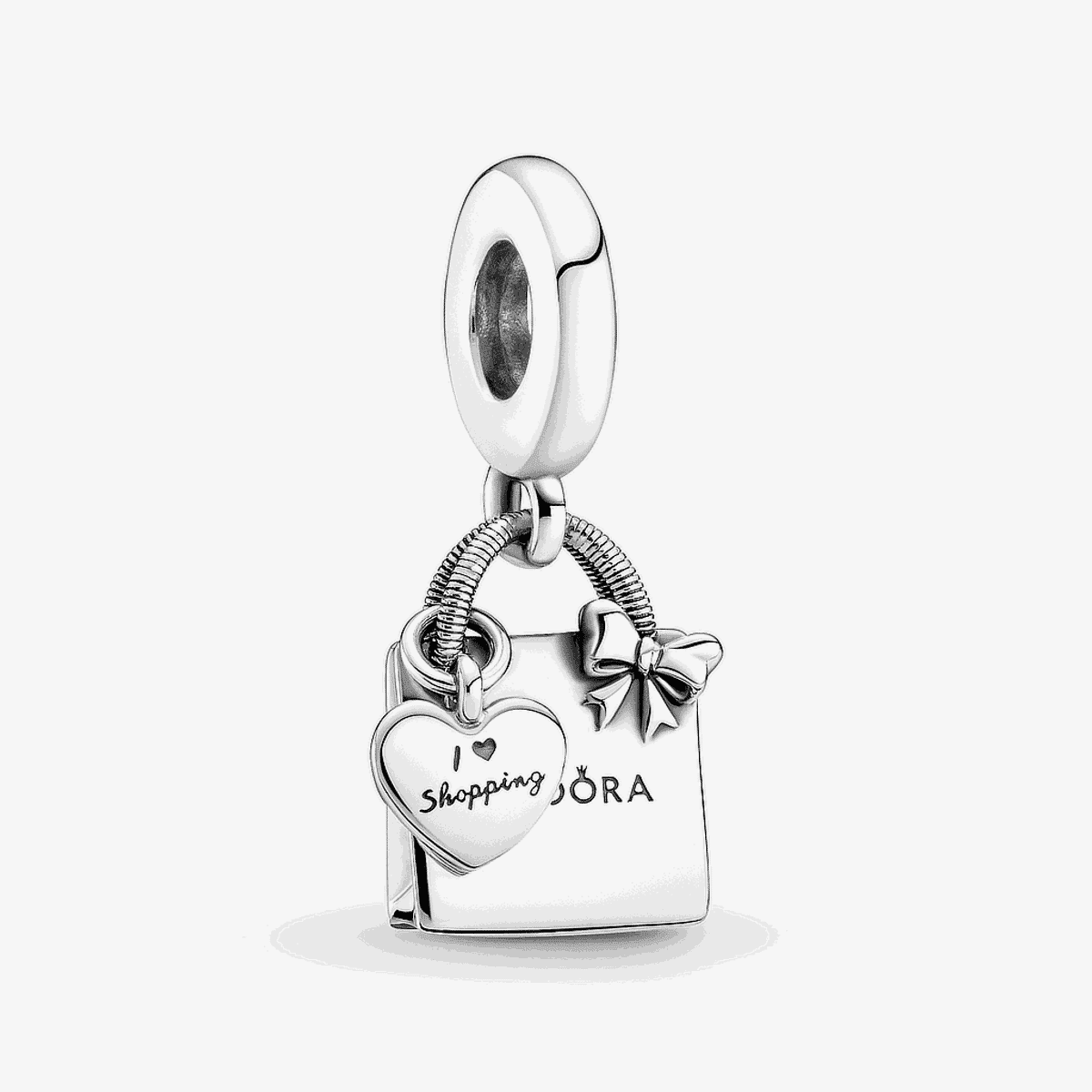 Charm colgante Pandora en plata de ley con diseño de bolsa de compras y lazo - 799536C00