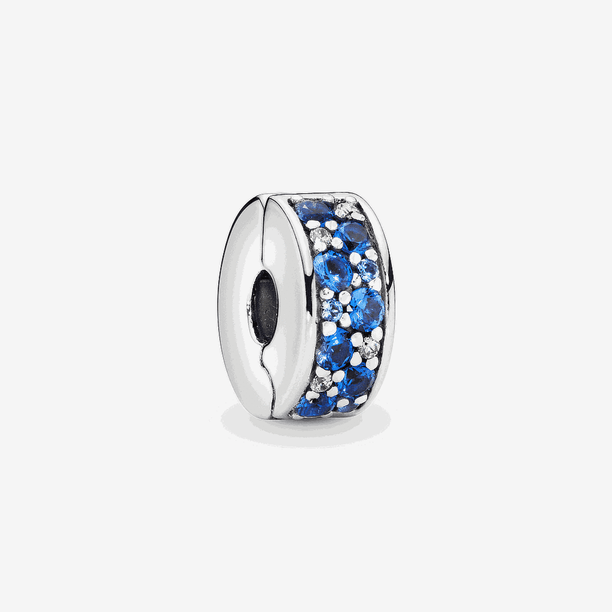 Charm Pandora de Clip Pavé Azul en plata de ley con cristales azules visto de frente - 791817NSBMX