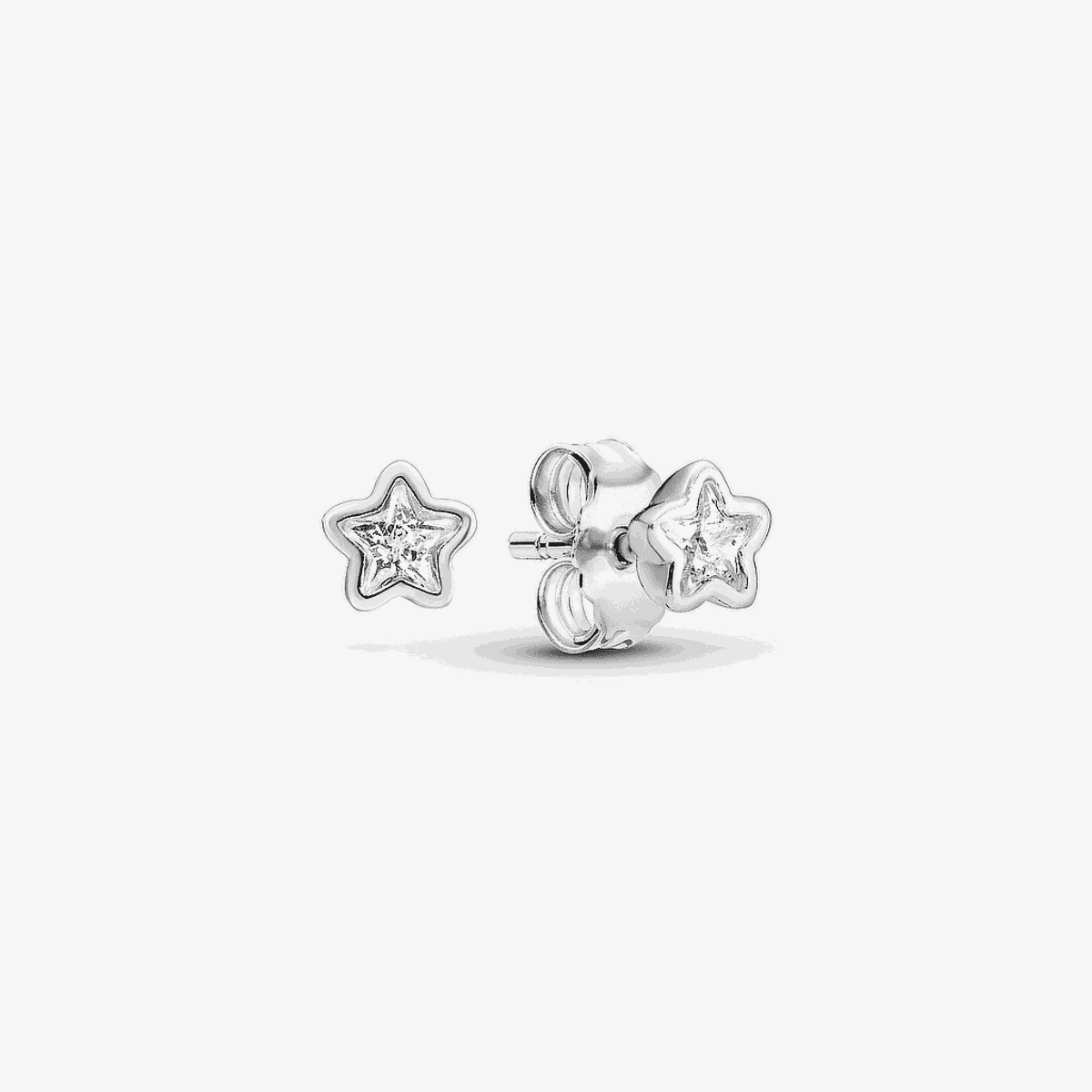 Pendientes Pandora Brillo Estelar en plata de ley con forma de estrella y cristal - 290597CZ