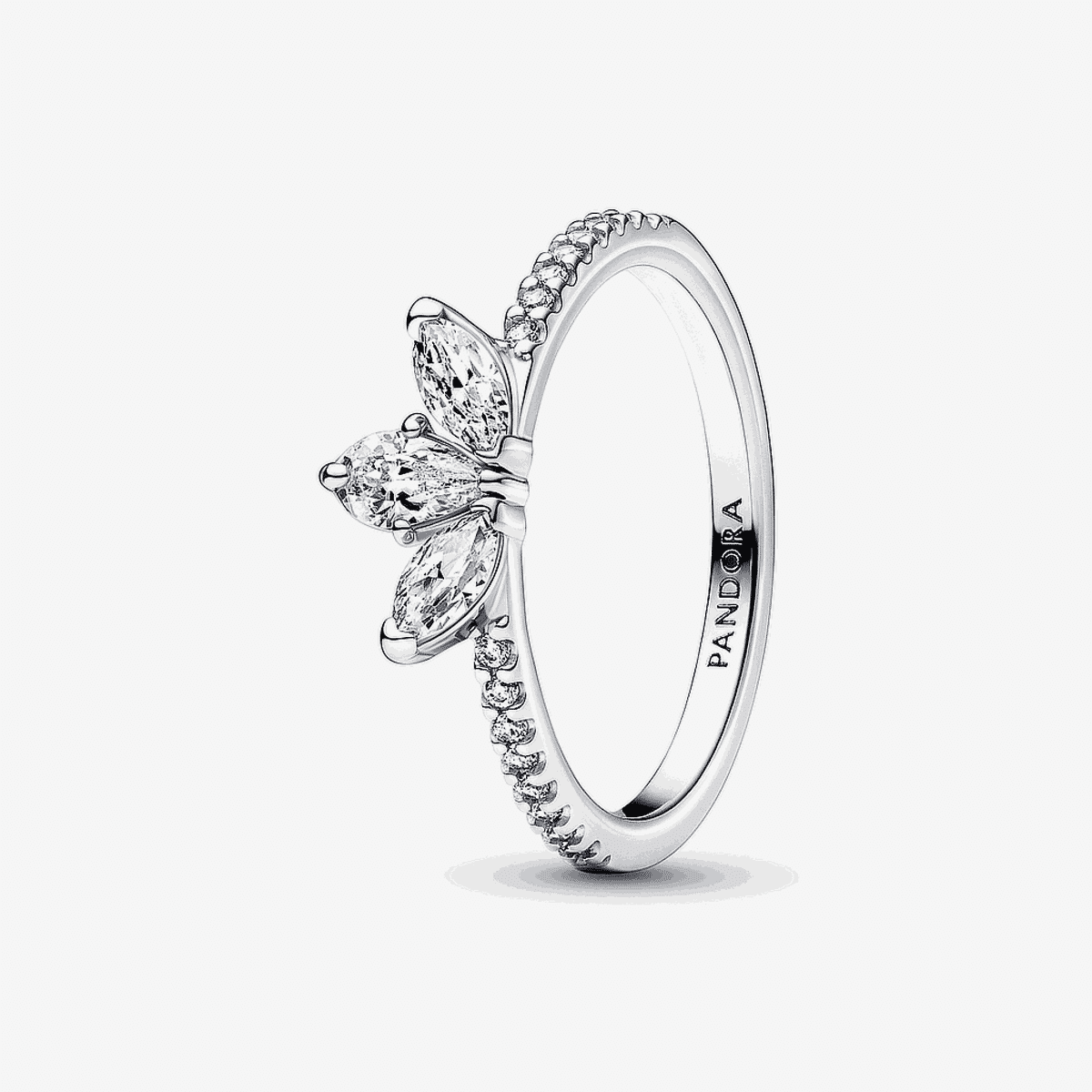 Anillo Pandora Herbario Brillante en plata de ley con diseño de hojas y cristales transparentes - 192392C01
