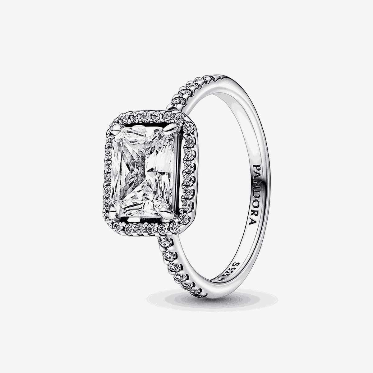 Anillo Pandora Halo Rectangular Brillante en plata con cristal central cuadrado - 192391C01