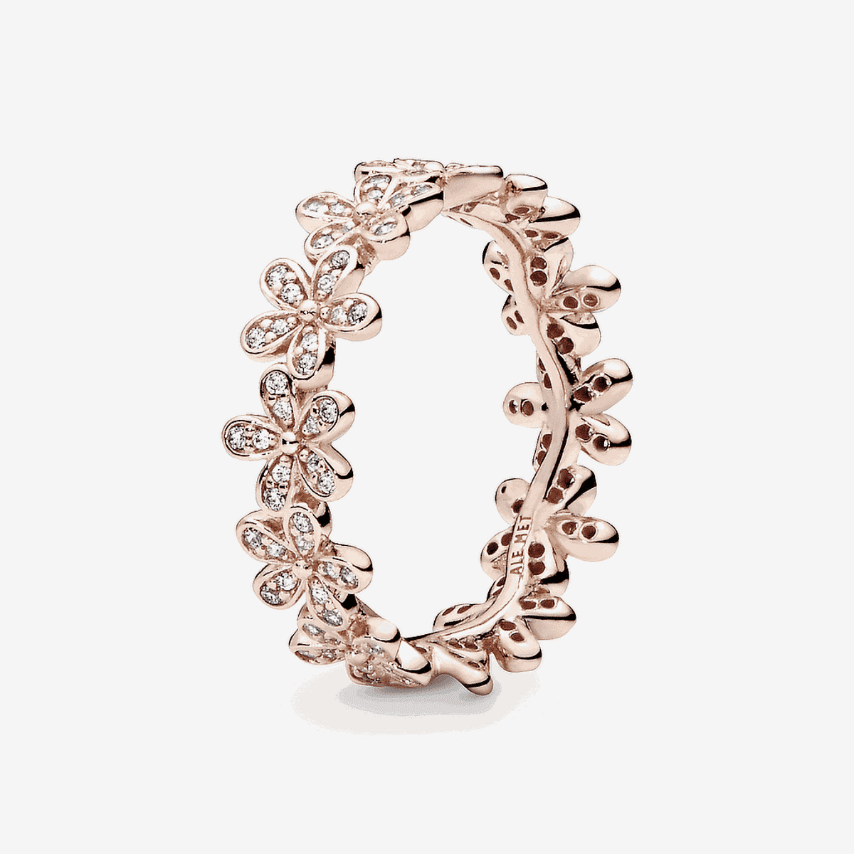 Anillo Pandora Banda de Margaritas Brillantes - 180934CZ